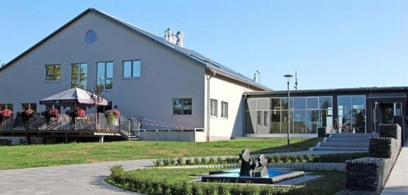 Ferienwohnungen Und Gaestezimmer Herrmann Steinbach am Wald Exteriör bild
