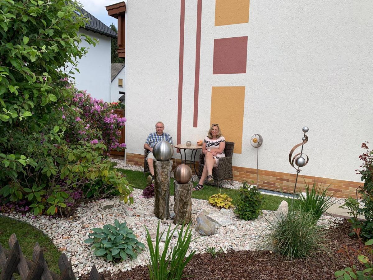 Ferienwohnungen Und Gaestezimmer Herrmann Steinbach am Wald Exteriör bild
